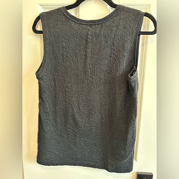 Club Monaco Embossed Tank Top- Size Medium - Picture 2 of 2